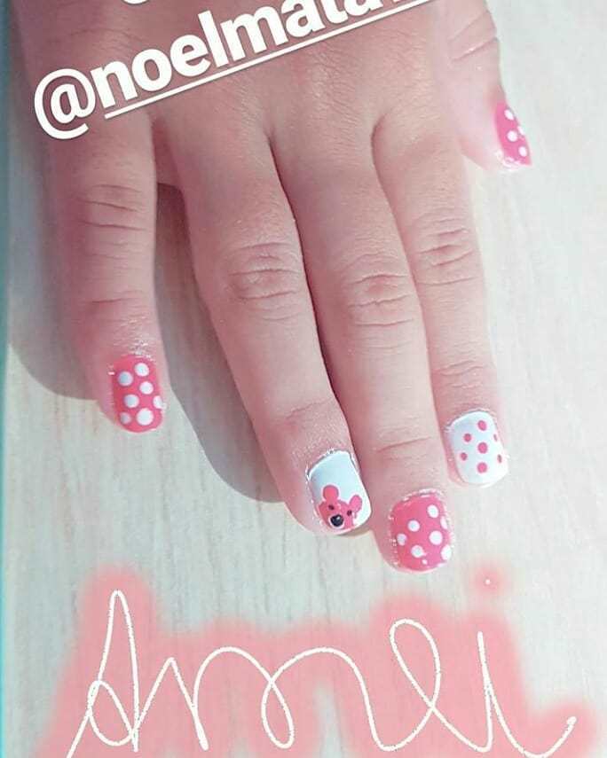 Manicure dla dziewczynek - hit czy kit?