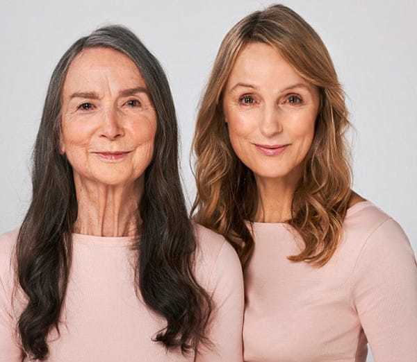 Podobieństwo tych matek i córek po połączeniu połówek ich twarzy w Photoshopie OSZAŁAMIA!