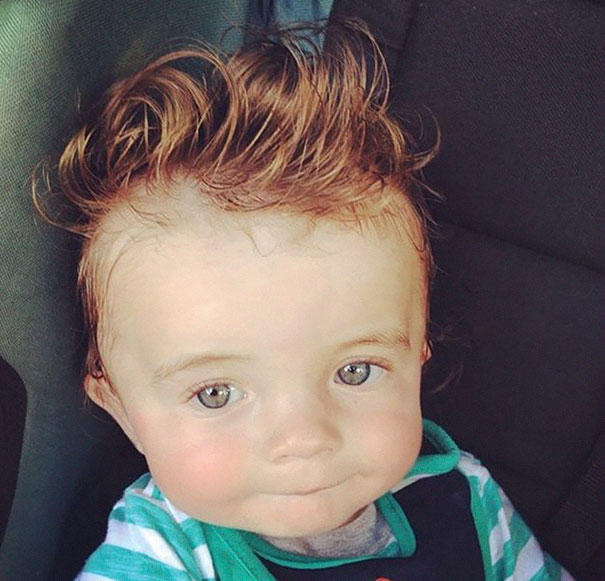 Hit internetu: niemowlęta z burzą włosów na głowie. Nie, to nie peruki!