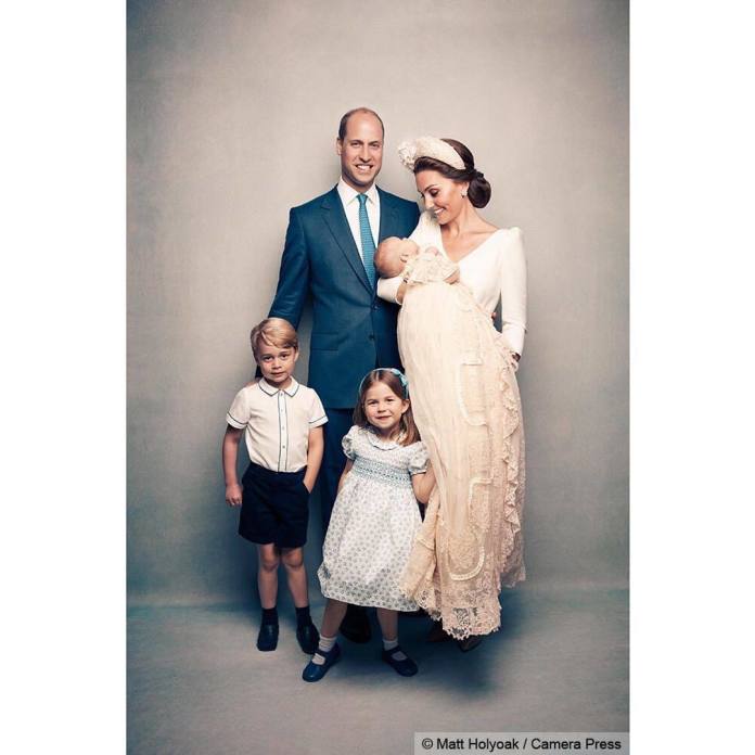 Pałac Kensington opublikował zdjęcia z chrztu małego księcia Louisa - internauci są zachwyceni!