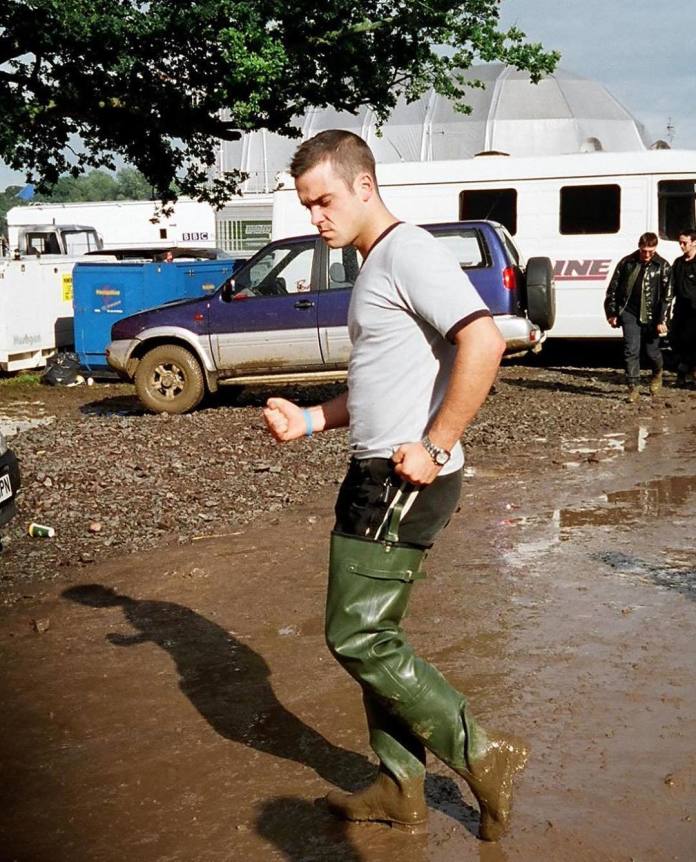 Rodzicielstwo prostsze niż kiedykolwiek! Robbie Williams przerywa milczenie po narodzinach Coco