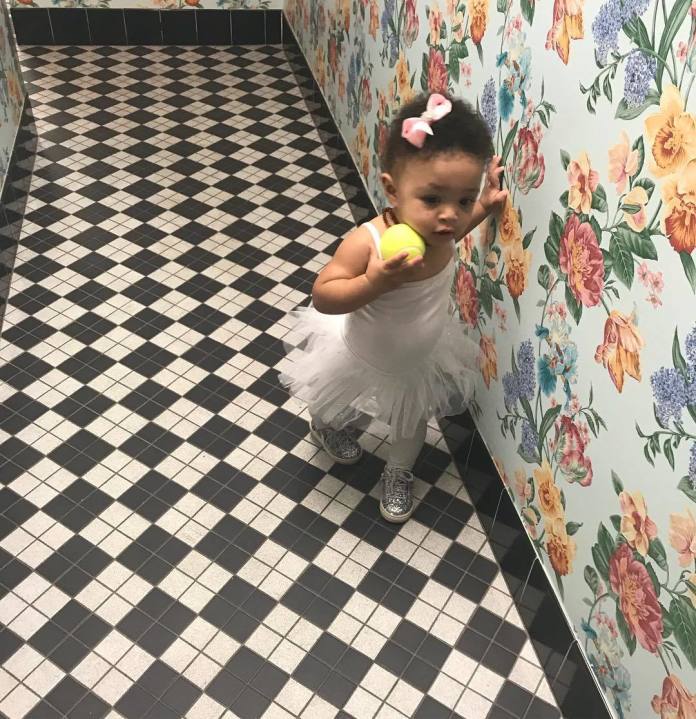 Serena Williams chwali się roczną córką 10 MLN fanów na Instagramie. Narodziny córki omal nie kosztowały jej życia...