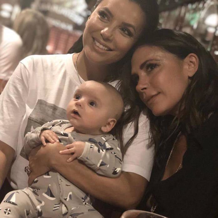 Eva Longoria zabrała synka do pracy! Zobaczcie, jaki z niego słodziak!