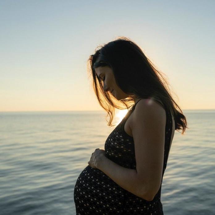 Ciąża w upały ciąży bardziej... Przyszłym mamom podpowiadamy, jak przetrwać lato